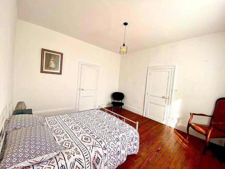 Demeure St Martin Villa Виерзон Екстериор снимка